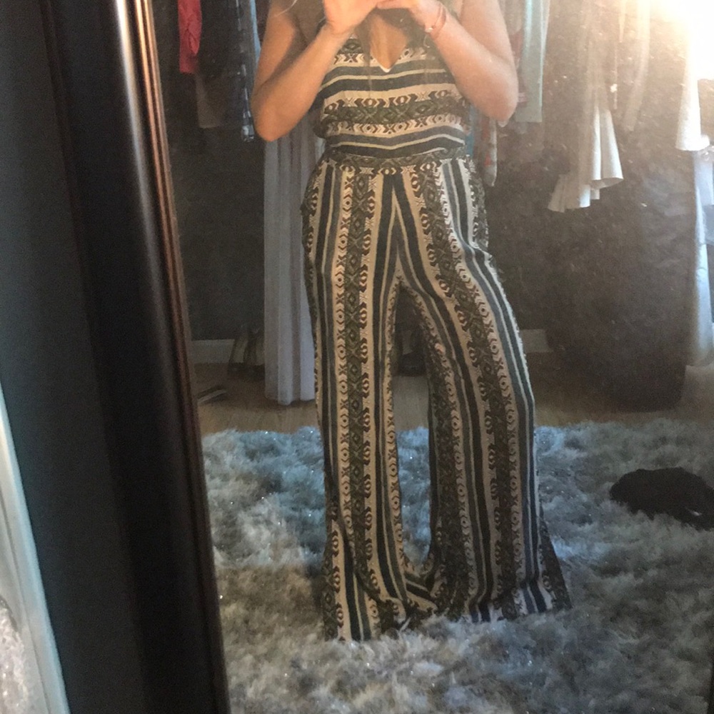 Jumpsuit - Picture 3 of 4